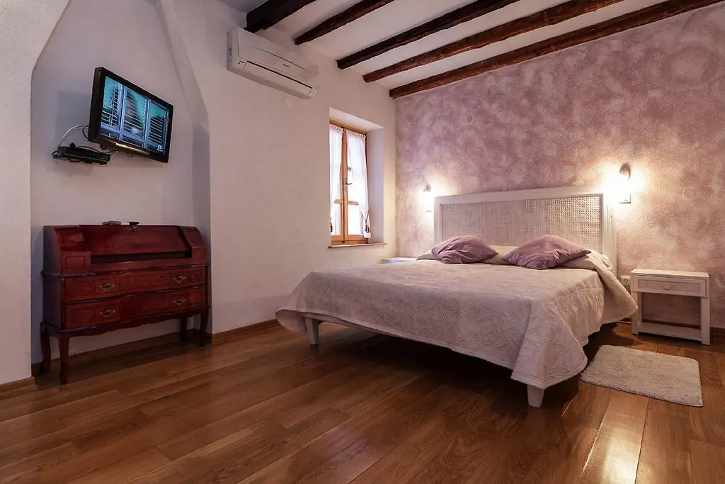 Apartment Studios Galeb Rovinj Kroatien